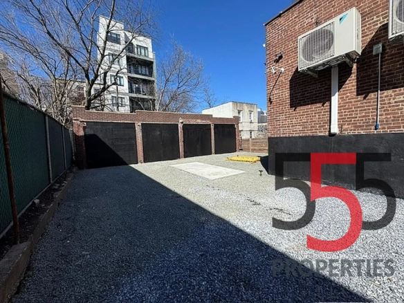 417 Maple St Crown Heights Home For Sale