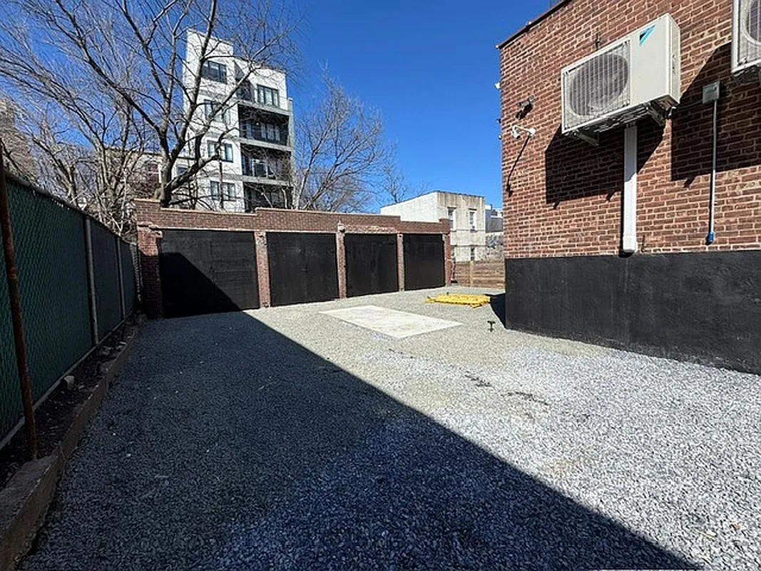 417 Maple St Crown Heights Home For Sale