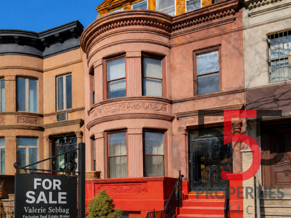 Realtor Crown Heights- 1343 Carroll St